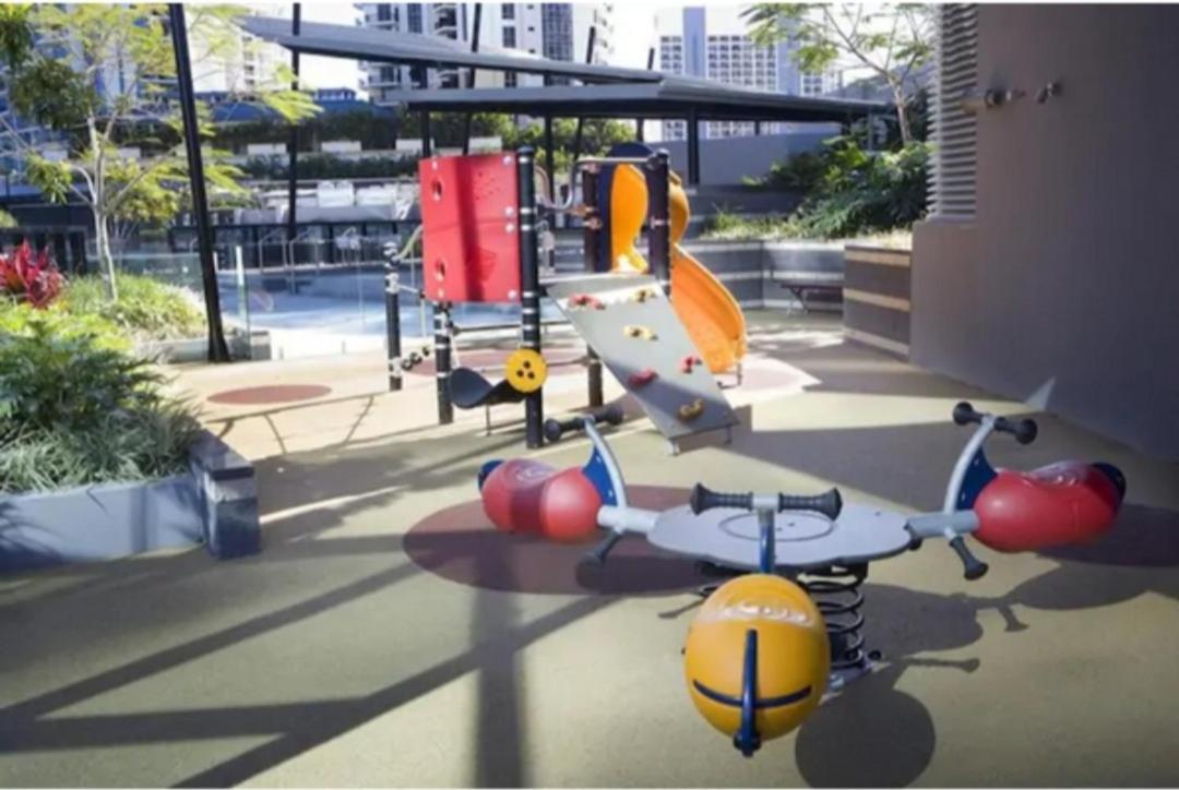 Circle Surfers Paradise Holidays Luaran gambar