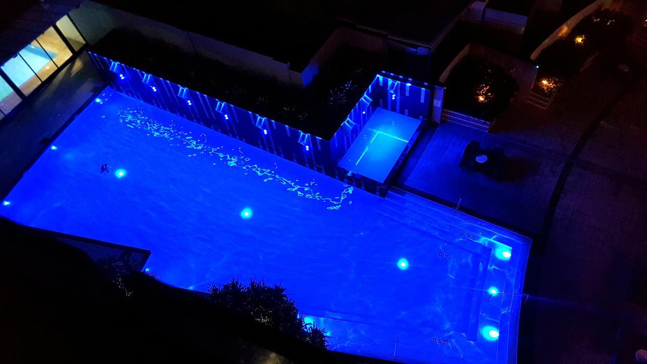 Circle Surfers Paradise Holidays Luaran gambar